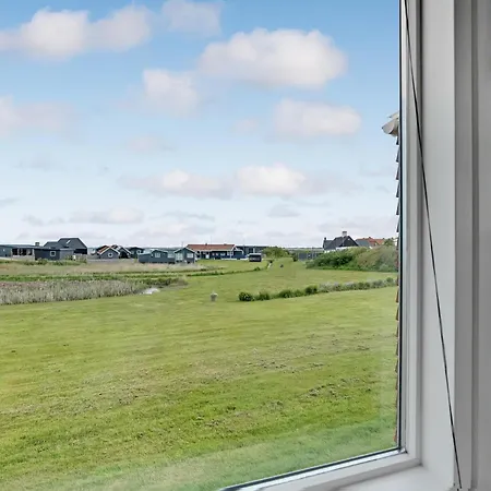 Beautiful In With House A Panoramic View *